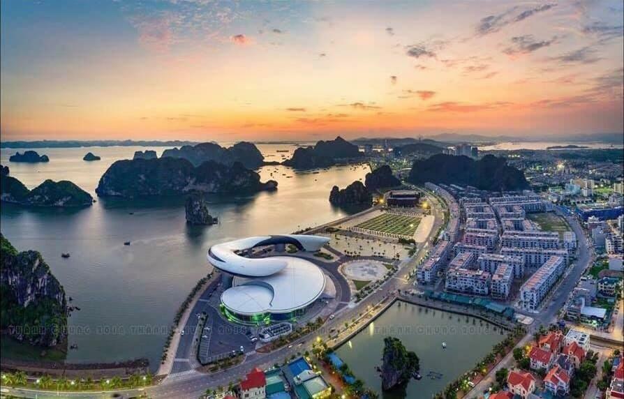 Ling Hotel Халонг Экстерьер фото